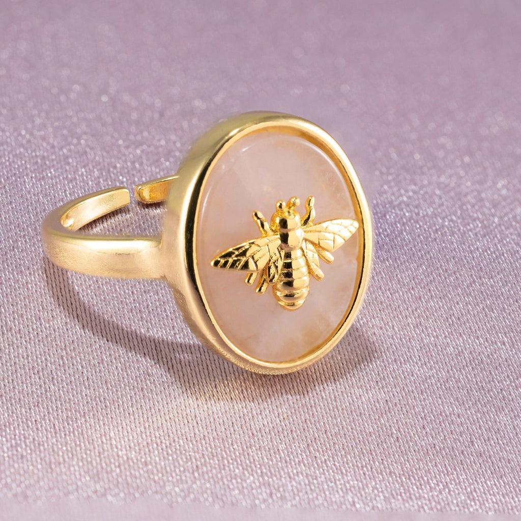 Statement Ring Gold with Bee on Quartz, Oval Shell Ring Stainless Steel, Adjustable Gold Ring, Gift for Her