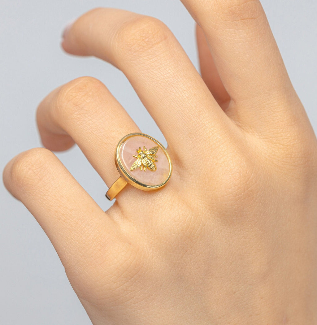 gold bee ring