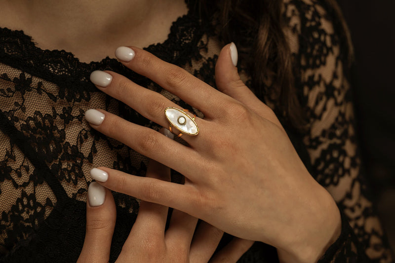 Statement Ring Gold with Natural Mother of Pearl, Oval Shell Ring Stainless Steel, Adjustable Gold Ring, Gift for Her