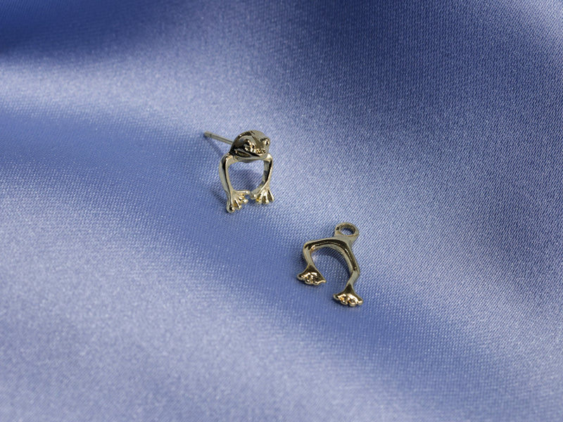 Gold Frog Studs, Small Frog Earrings in Silver, Minimalist Studs, Kids Jewelry, Dainty Stud Earrings