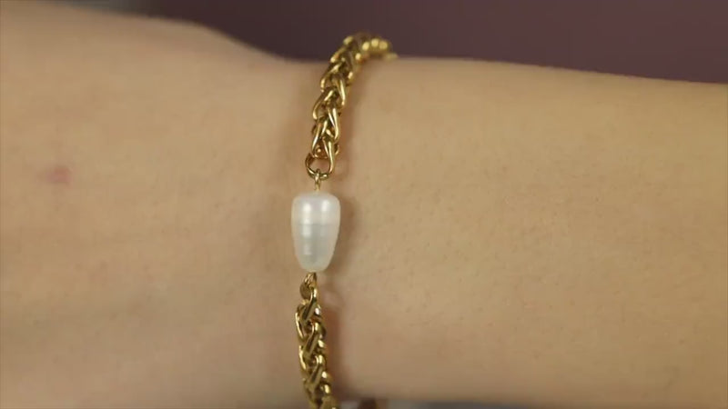 Thick Chain Bracelet with single Freshwater Pearl