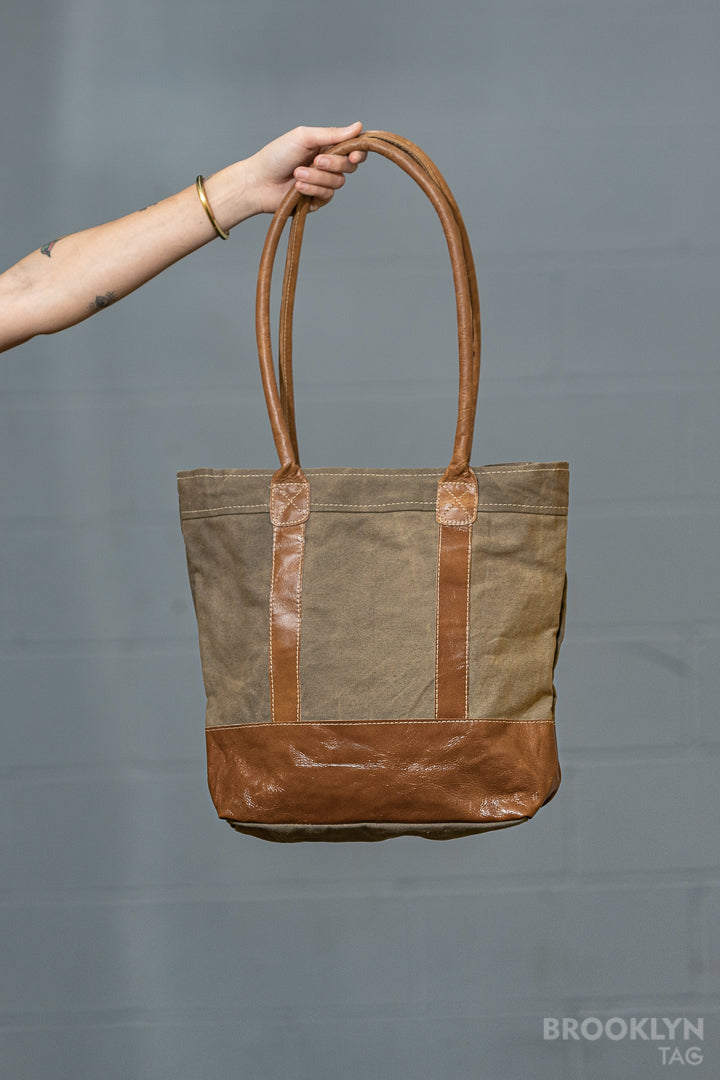 Plain Canvas Tote with Leather