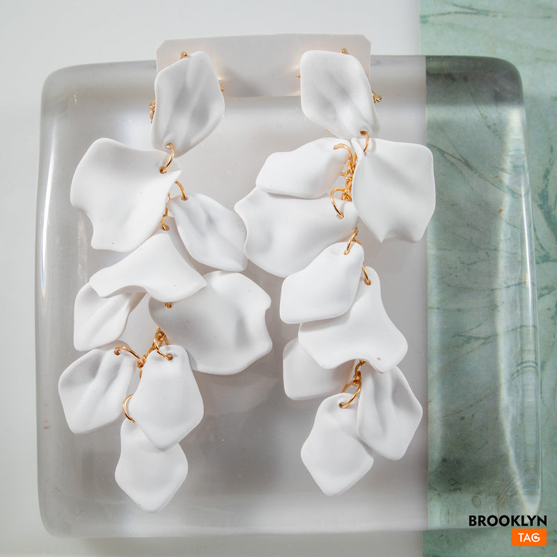 White Flower Earrings, Bridal Earrings, Wedding Earrings, White Dangle Earrings, Flower Earrings, Big Statement Earrings, Floral Jewelry