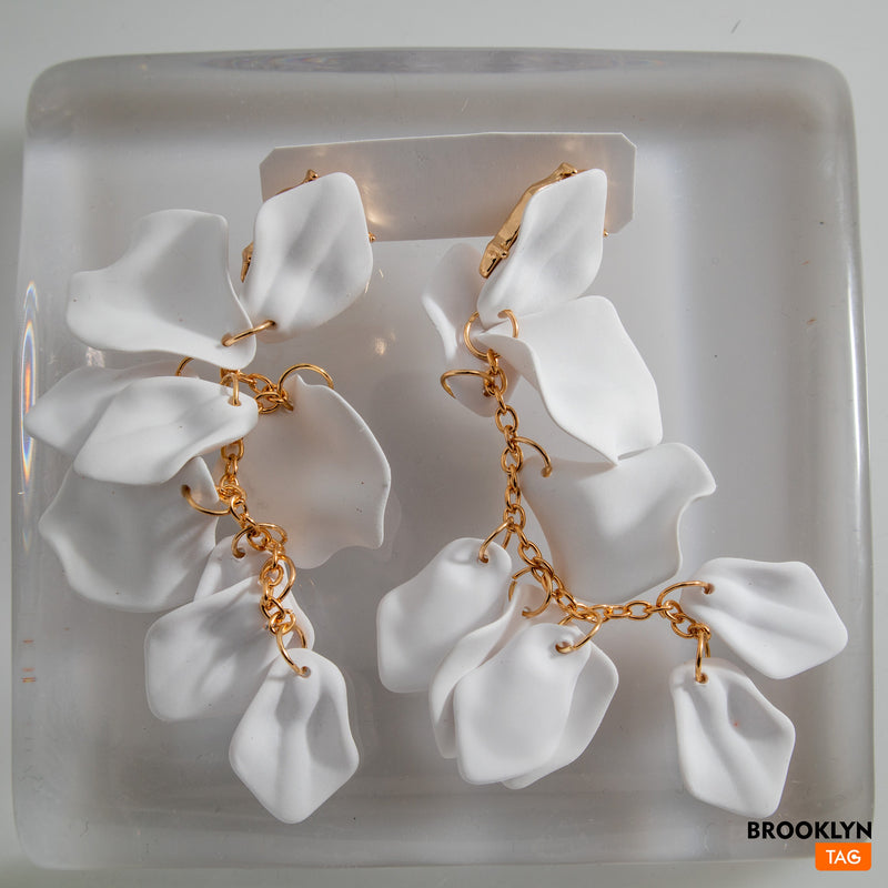 Hanging Flower Earrings – All That Blyng